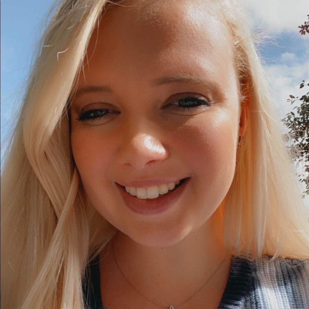 Meet your Posher, Alissa